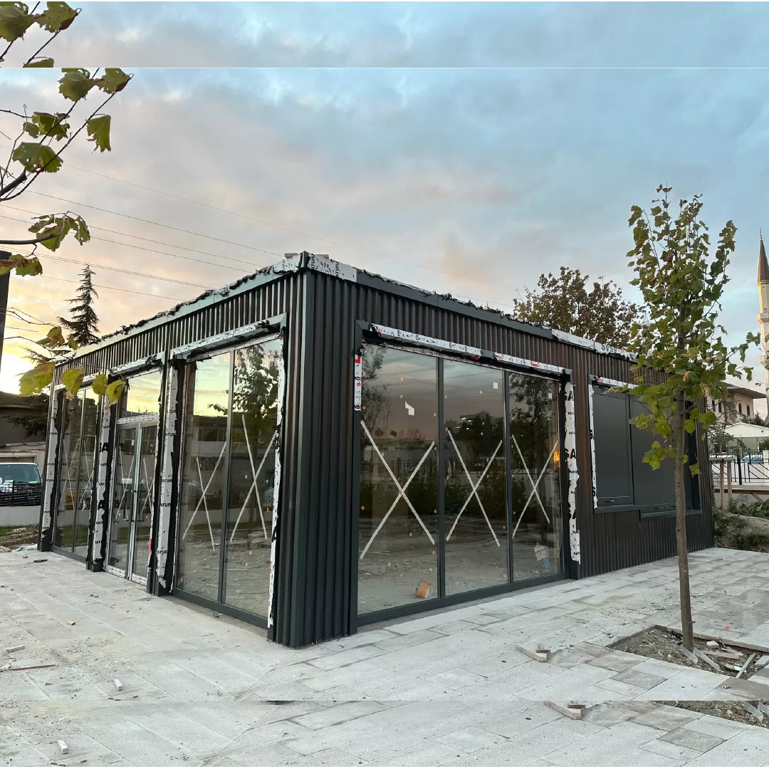 Esenyurt Belediyesi Mimar Sinan Parkı Kafe Esenyurt Belediyesi Mimar Sinan Parkı Kafe